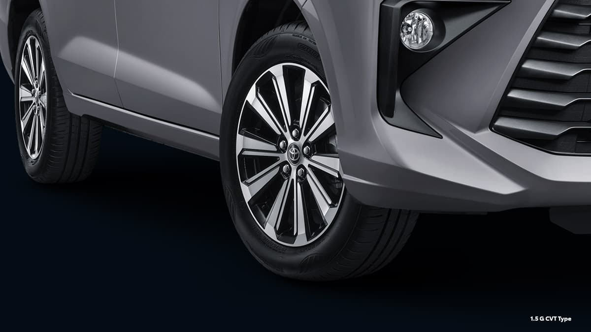 New Dashing Two Tone 16" Alloy Wheel adalah roda alloy berukuran 16 inci dengan desain dua warna yang memberikan tampilan sporty dan elegan. Roda ini terbuat dari bahan ringan dan kuat, meningkatkan penampilan serta performa kendaraan.