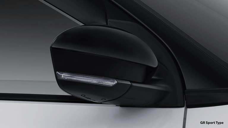 Made with detailed attention to create a bolder and more sporty feeling while driving.