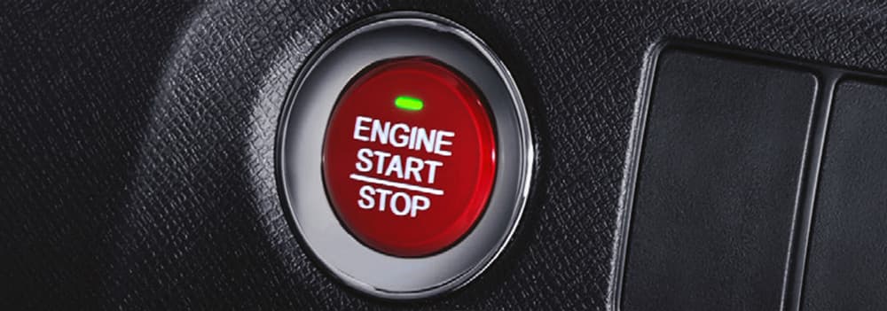 Nyalakan mesin dengan mudah, cukup satu sentuhan jari melalui tombol One Push Ignition System.