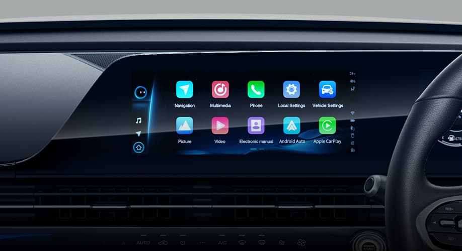 Dengan Apple CarPlay, pengemudi dapat mengakses berbagai aplikasi dan fitur di iPhone mereka, seperti navigasi, musik, pesan, dan lainnya, melalui layar sentuh mobil dengan antarmuka yang mudah digunakan.