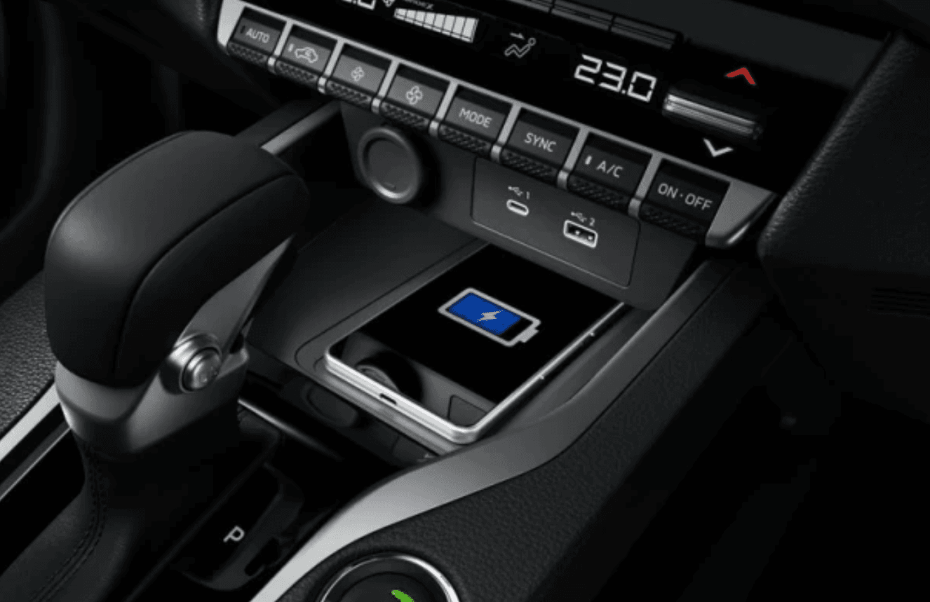 wireless charger yang memudahkan Anda mengisi daya smartphone tanpa kabel. Tersedia juga port USB untuk pengisian tambahan.