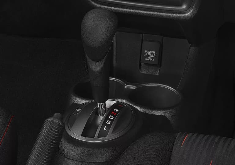 Fitur ini dirancang khusus untuk meningkatkan kenyamanan dan estetika interior saat berkendara di kondisi gelap.