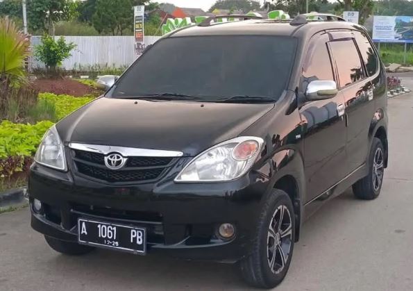 Toyota Avanza E Manual (2015)